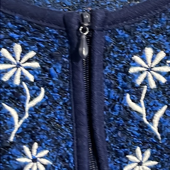 Cathy Daniels Women’s Blue & White Floral Accent Zip Front Cardigan - Size 1x - Picture 3 of 6
